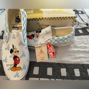 NEW Disney 50th Anniversary Vans Men’s size 12